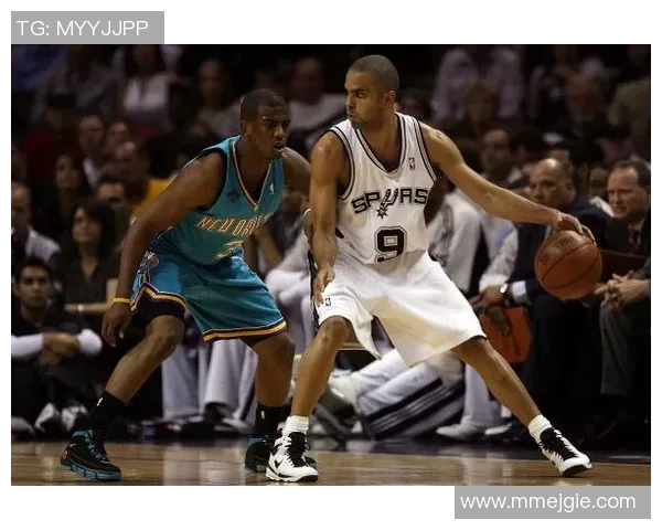 2016年黄蜂与马刺激战回顾：精彩瞬间与赛季影响深度分析