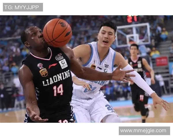 季后赛激战四川队与广厦队谁能笑到最后精彩对决引人关注