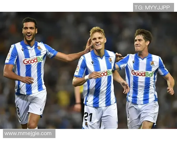 巴黎圣日尔曼与马德里竞技激战正酣谁将赢得这场巅峰对决