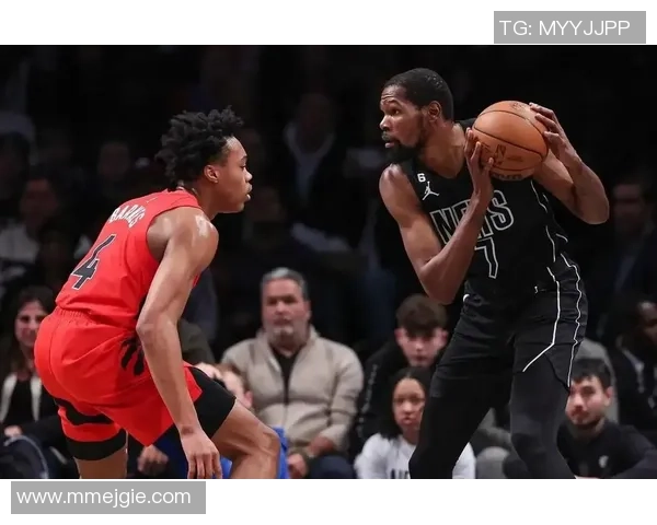 篮网与猛龙激战正酣文字直播全程回顾精彩瞬间与关键时刻分析